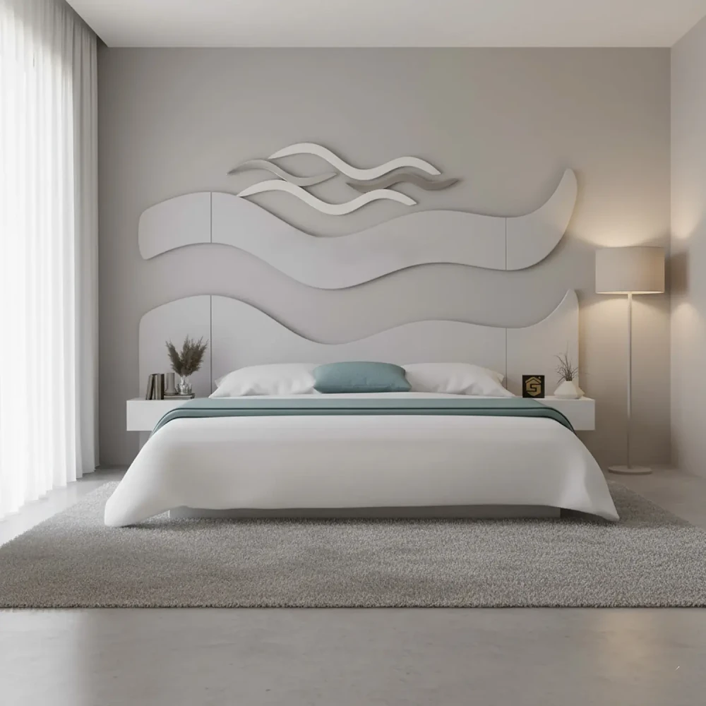 سرير مودرن 200×200 مع ديكور جداري وكومدينتين لون ابيض